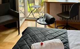 Apartament Kochanowskiego Łódź, 42m2, Wanna, Balkon, Bezpłatny parking, Netflix, WiFi, Dostęp na kod, Manufaktura, Aquapark Fala, Piotrkowska